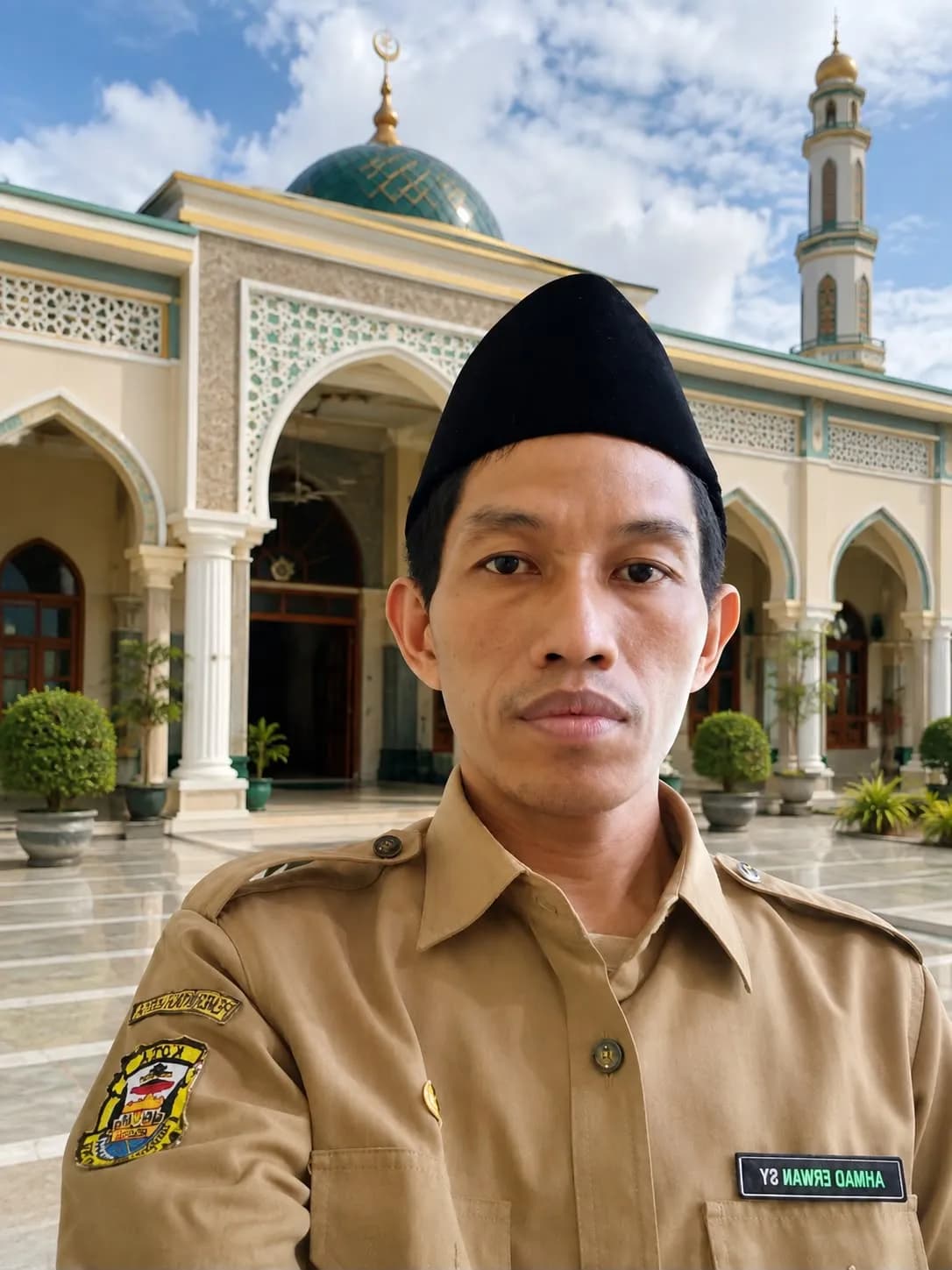 Tenaga Pendidik: Ahmad Erwan Sy, S.Pd